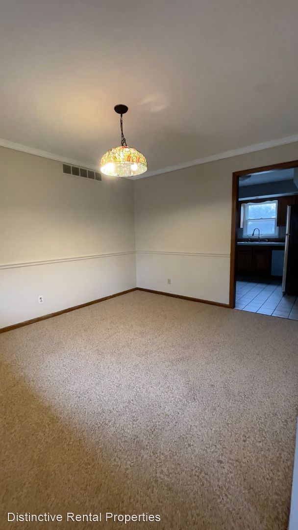 Building Photo - 3 br, 2.5 bath House - 842 Kent Ave