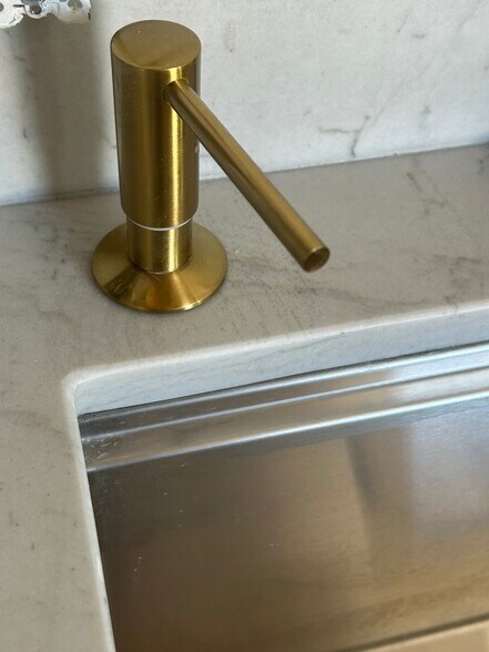 Building Photo - 3705 Sunset Ln