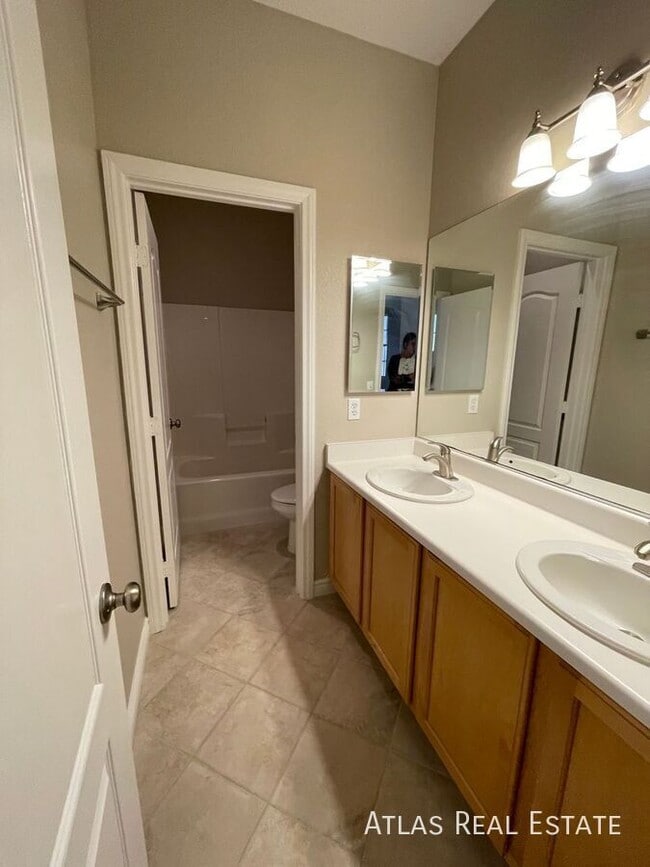 Building Photo - 4009 Bella Palermo Way