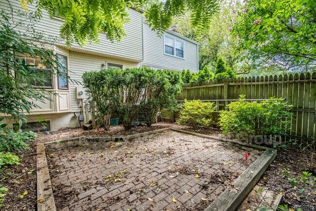 Building Photo - 355 GUNDRY Dr