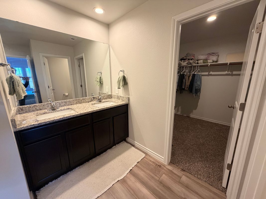 Building Photo - 2765 Excelsior Blvd