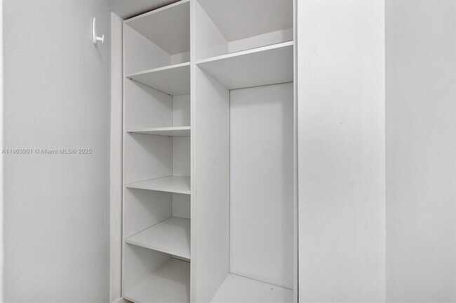 Building Photo - 3300 NE 192 St