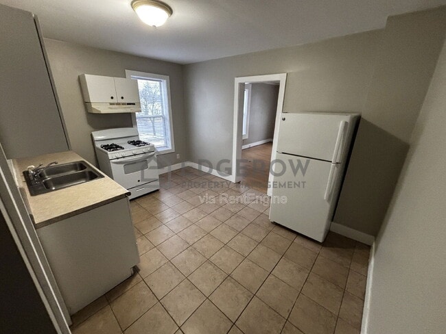 Building Photo - 742 Mc Reynolds Ave NW