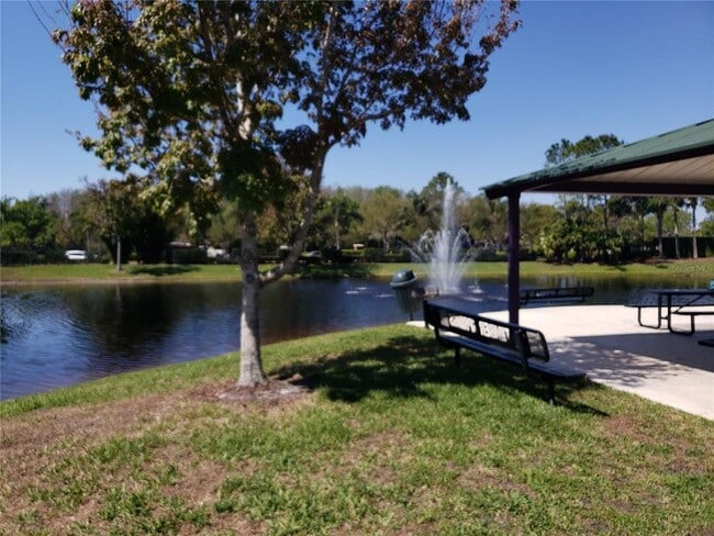 Building Photo - 16530 Cedar Crest Dr