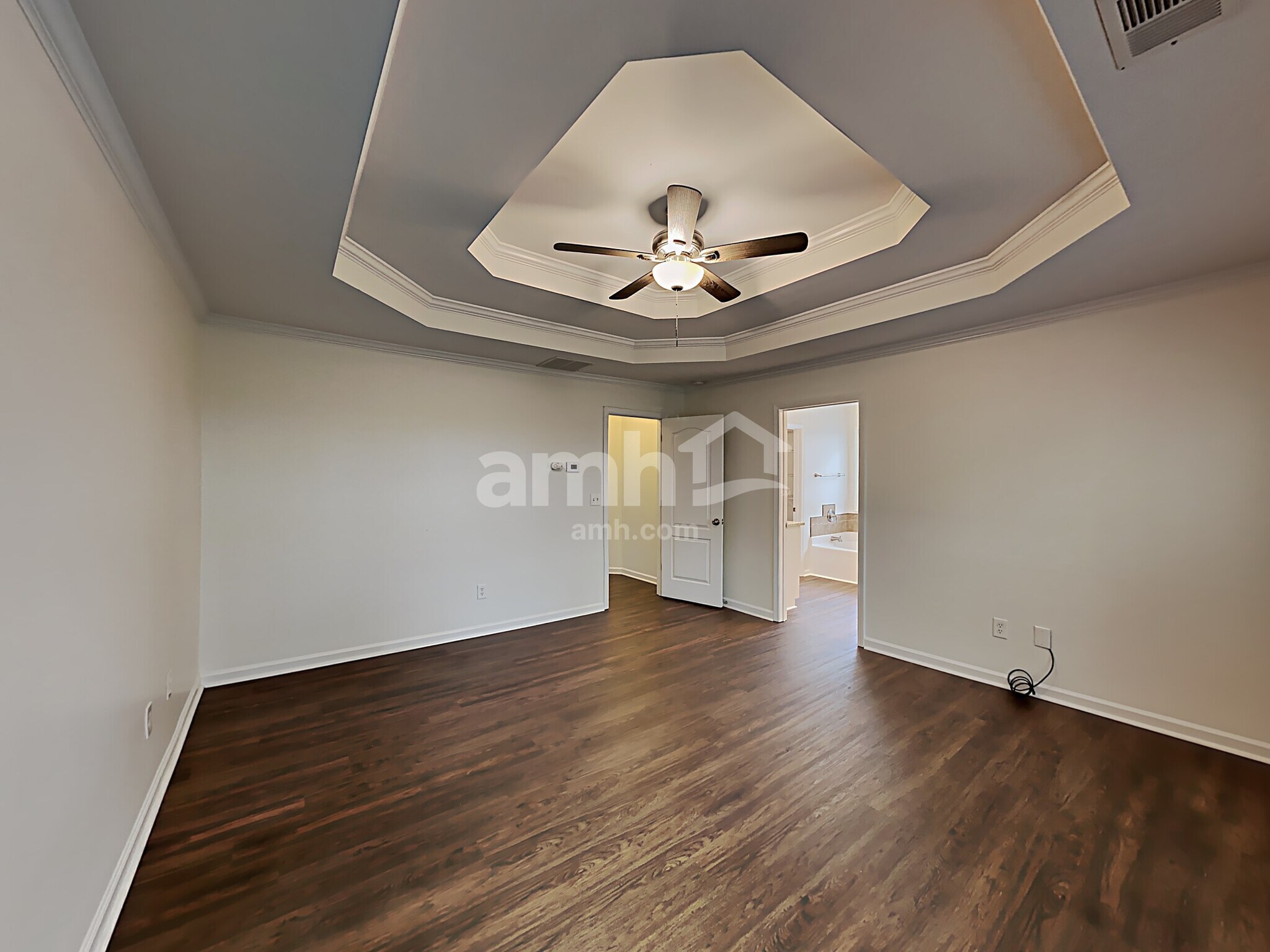 Building Photo - 2080 Lily Valley Dr