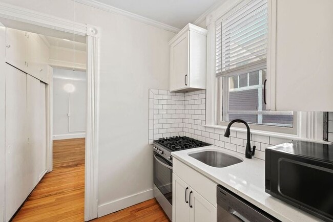 Building Photo - 101 Union Ave