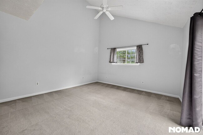 Building Photo - Spacious 3BR Condo in Ashland