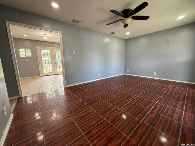 Building Photo - 3730 La Sabre Dr