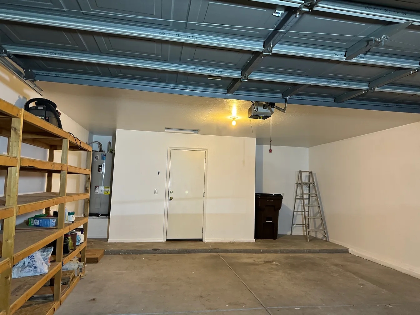 Building Photo - 4654 S Louie Lamour Dr