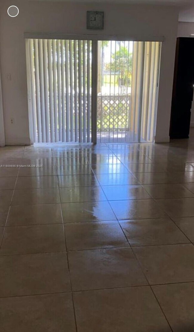 Building Photo - 20850 SW 87th Ave