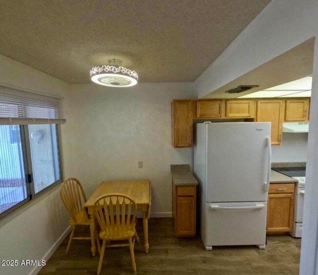 Building Photo - 19461 N Star Ridge Dr