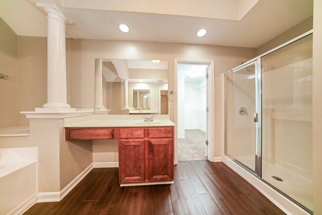 Building Photo - 4290 Rosehall Ct