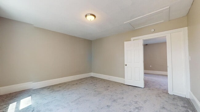 Building Photo - 3224 Walton Ave