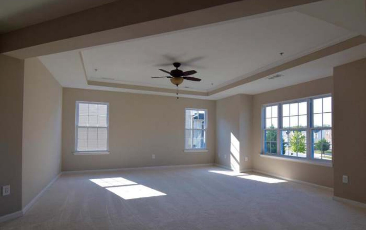 Building Photo - 1210 Northern Lights Dr