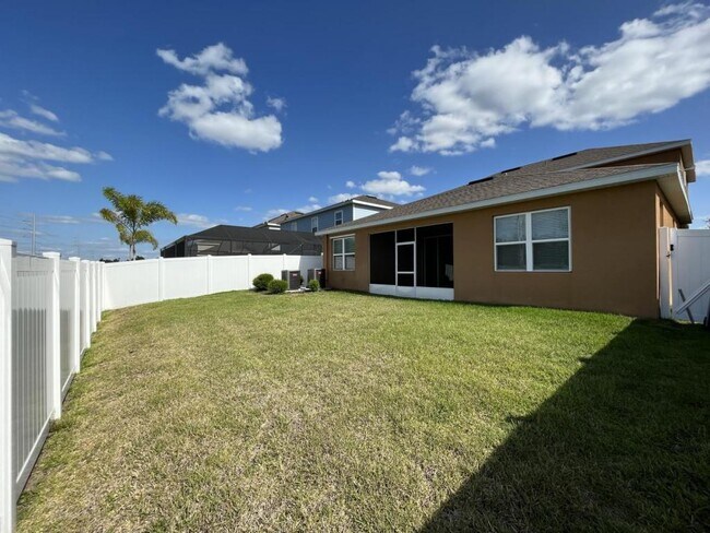 Building Photo - 11306 Leland Groves Dr