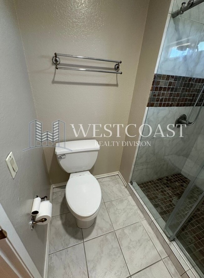 Building Photo - Charming 4-Bedroom Home in Tranquil Chino ...