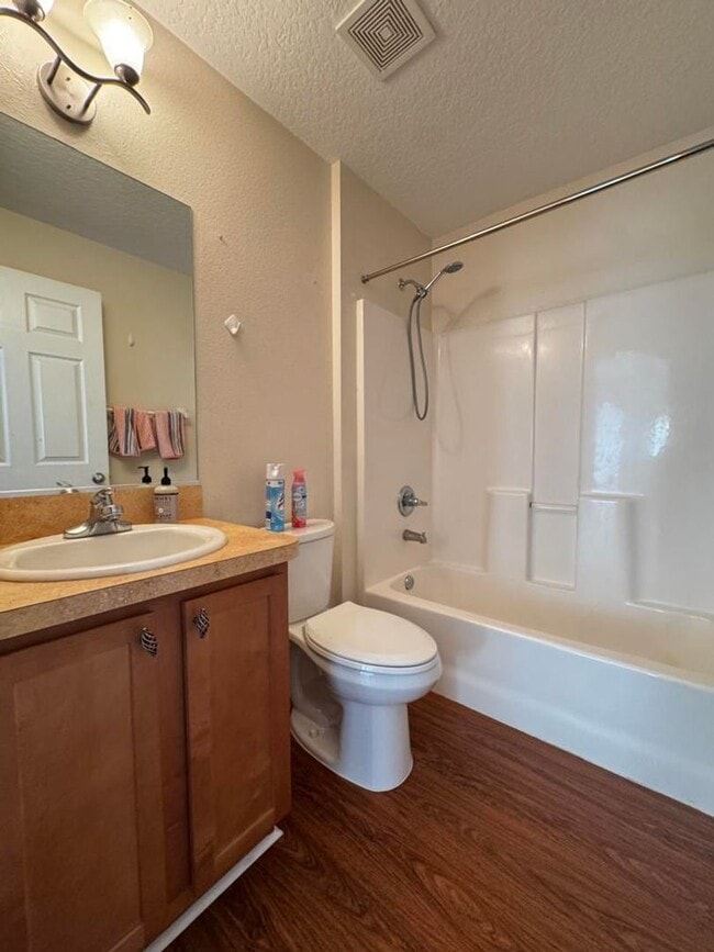 Building Photo - 3/2 in Daytona Beach