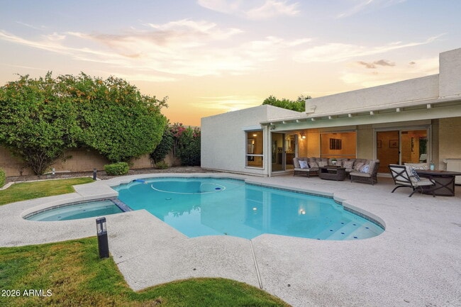 Building Photo - 7352 E Valley Vista Dr