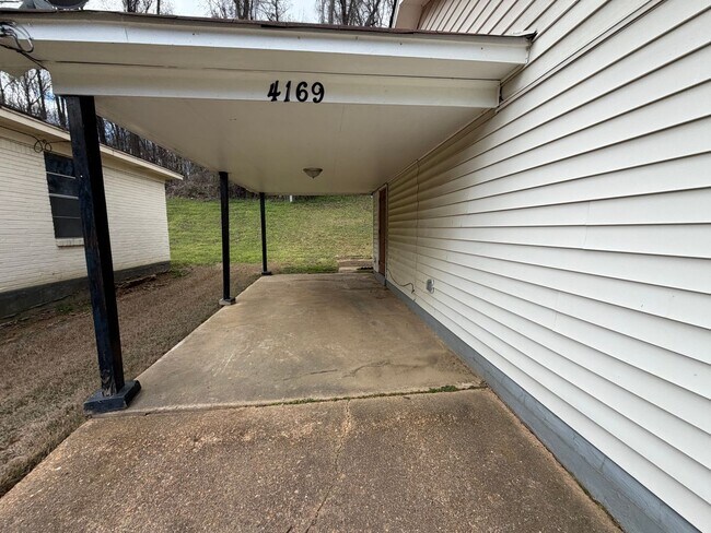 Building Photo - 4169 Double Tree St