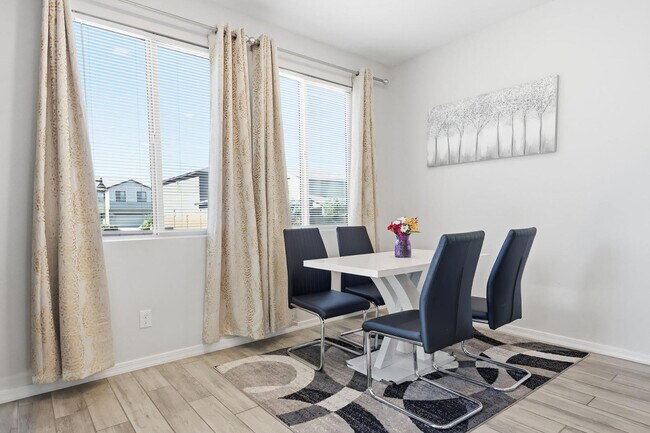 Building Photo - 997 S 150th Dr