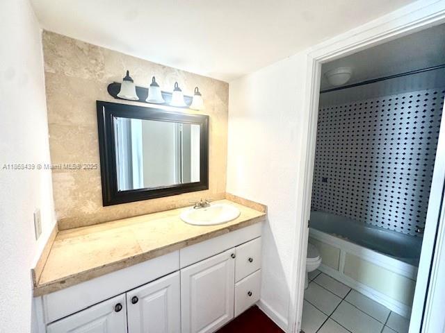 Building Photo - 1301 NE Miami Gardens Dr