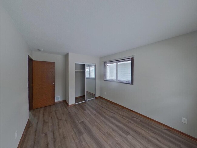 Building Photo - 1000 Concordia Ave