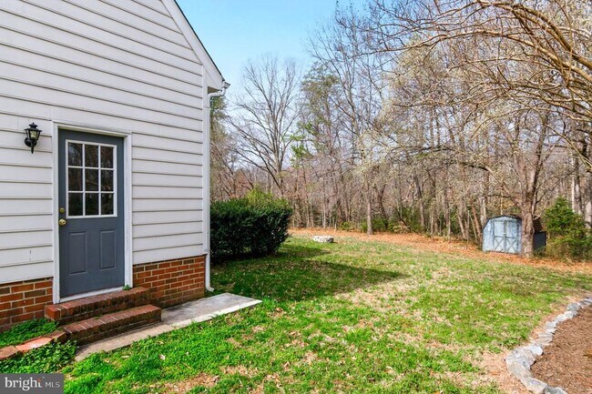 Building Photo - 2009 White Lake Dr