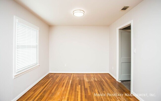 Building Photo - 3212 36th St