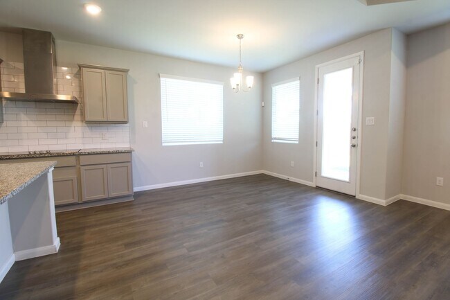 Building Photo - 3713 Tripps Pl
