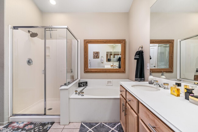 Building Photo - 76886 Danith Pl