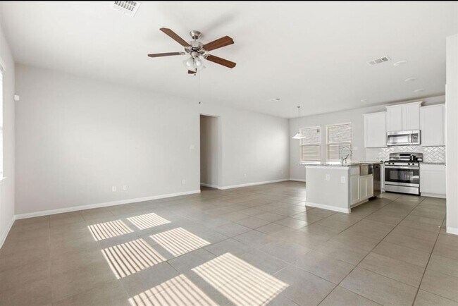 Building Photo - 6222 Prince Pl Dr