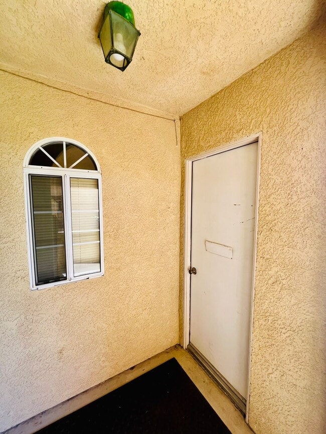Building Photo - Two Bedroom Rental Home in Jess Ranch Avai...