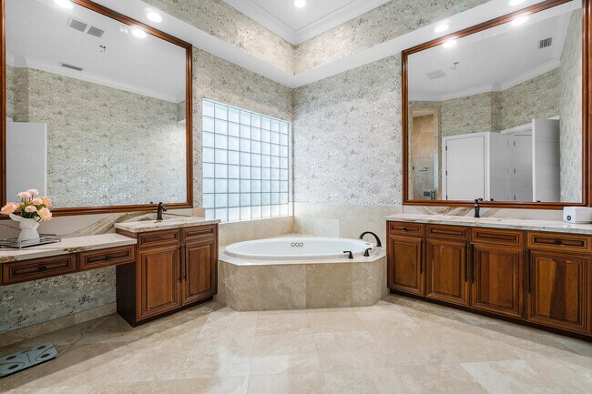 Building Photo - 15872 Double Eagle Trail