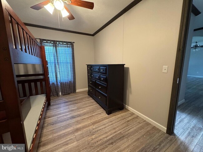 Building Photo - 57 Woodside Dr