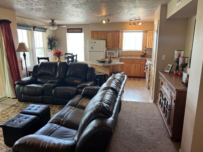 Building Photo - Foxbay @ The Jordanelle