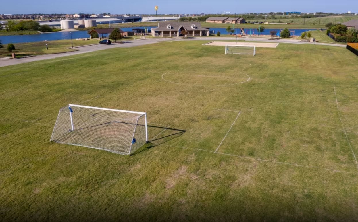 Building Photo - 1613 Applegate Way