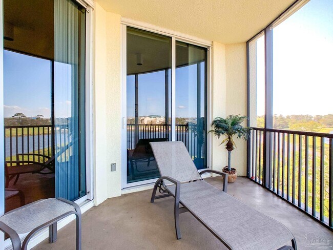 Building Photo - 645 Lost Key Dr