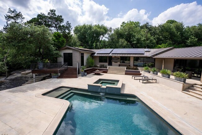 Building Photo - 3305 Laurel Cir