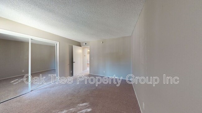 Building Photo - 1637 Catalina Ct