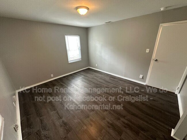 Building Photo - 15315 Fuller Ave