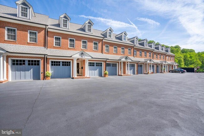 Building Photo - 118 Bancroft Mills Rd