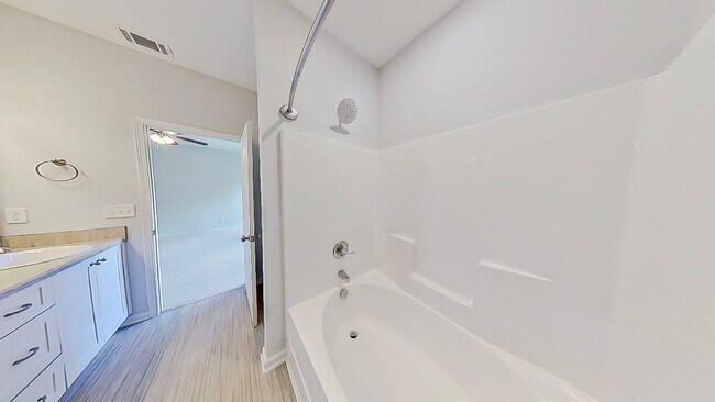 Building Photo - 355 Koweta Way