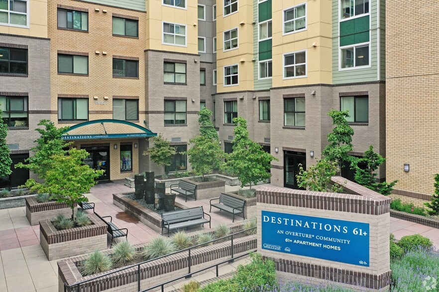 Community Entrance - Destinations Lynnwood 61+ Active Adult Apartment Homes