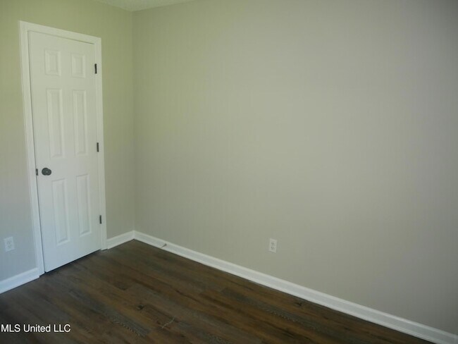 Building Photo - 2765 Normandy Cove