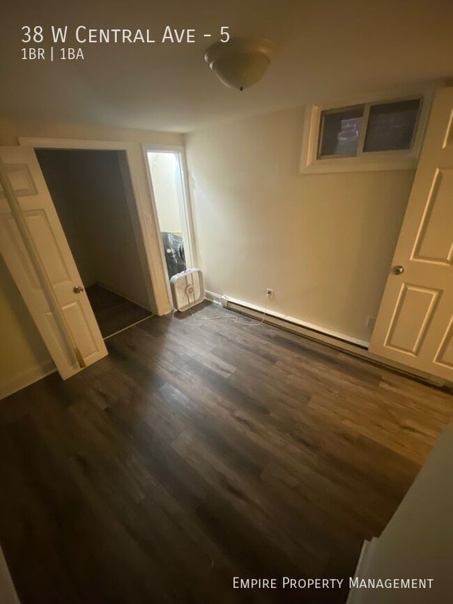 Building Photo - 38 W Central Ave