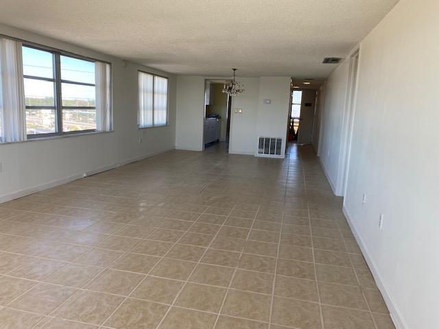 Building Photo - 8950 Park Blvd N