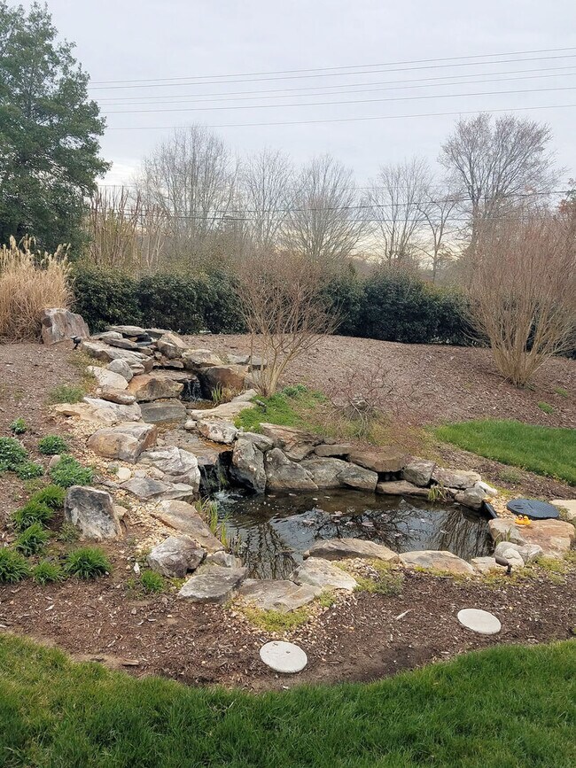 Building Photo - 100 Montauk Ct