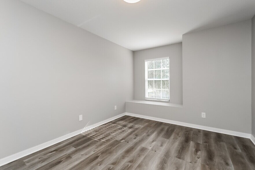 Building Photo - 3326 Clover Blossom Cir