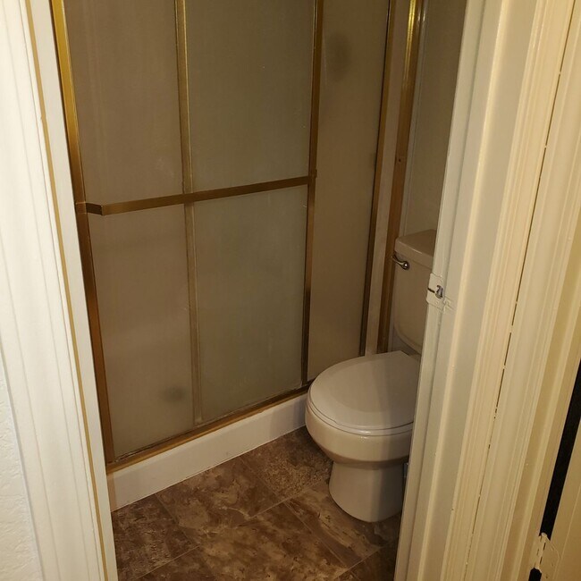 Building Photo - COLLEGEVIEW DRIVE ~ Near College  3 bedroo...