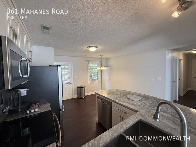 Building Photo - 361 Mahanes Rd